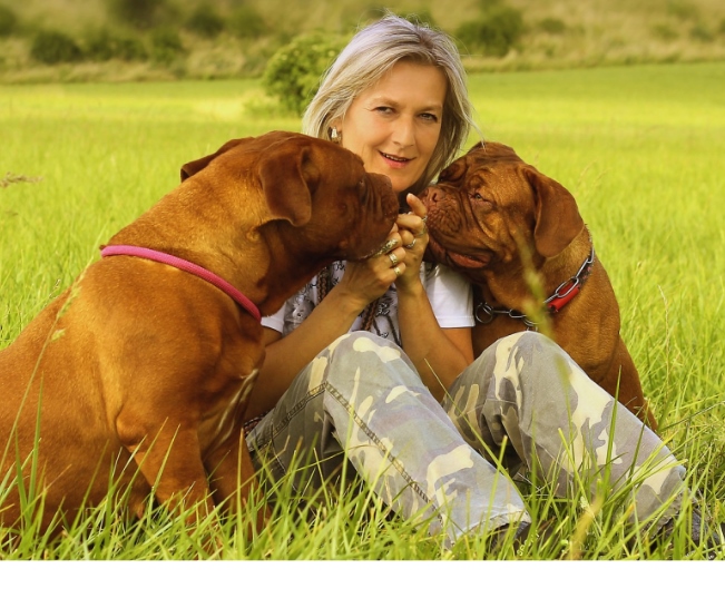Read more about the article Ways To Celebrate Being a Pet Mom